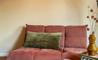 Earthy eclectic: een warm interieur met een toffe twist