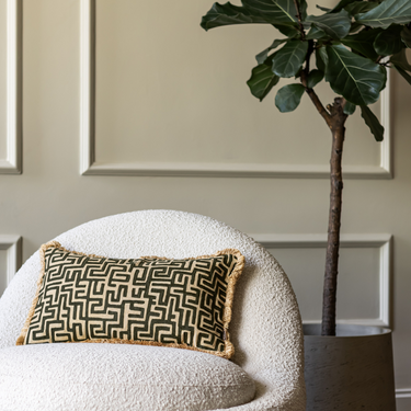 PRE-ORDER Kotabo sierkussen met Griekse print groen met franjes – 30 x 50 cm – Olive Oasis
