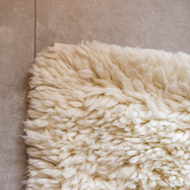 Kotabo hoogpolig en handgemaakt vloerkleed Wonder White 200 x 300 cm - rechthoekig