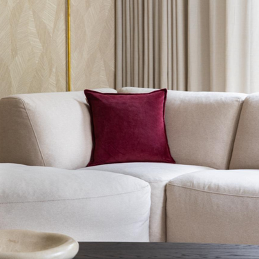 Kotabo decorative cushion in solid burgundy purple – 45 x 45 cm – "Magical Mauve"