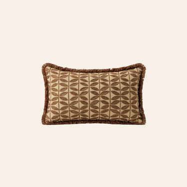 Kotabo sierkussen met Butterfly print beige met franjes – 30 x 50 cm – Bold Beige